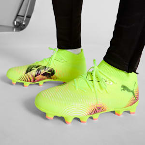 Chaussures de soccer à crampons pour terrain ferme/terrain artificiel FUTURE 8 PRO Enfant et adolescent, Yellow Alert-PUMA Black-Sun Struck, extralarge